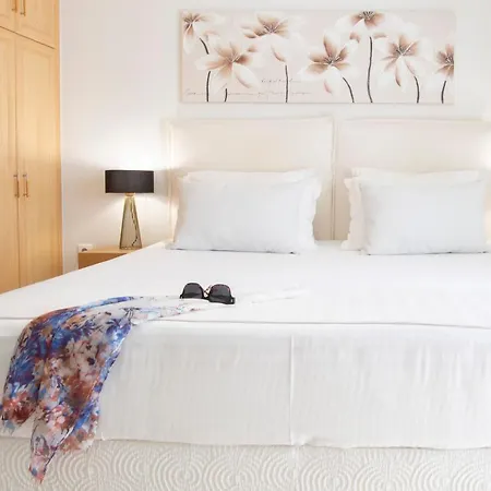 Adria Luxury 4*