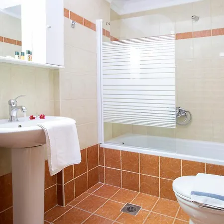 Adria Luxury Apartmanhotel 4*