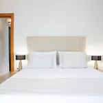 Adria Luxury アパートホテル ニドリ