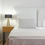Adria Luxury アパートホテル