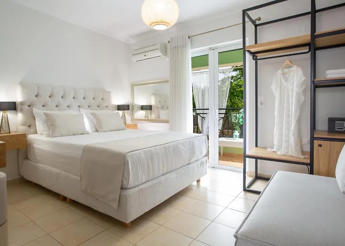 Adria Luxury Aparthotel 4*